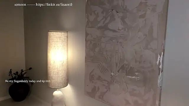 Lisaonthemoon online show from March 24, 2026, 9:09 pm