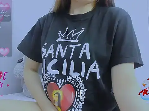 Snapshot of Linh_diudang chatting on December 17, 2025, 2:28 am Linh diudang online show from December 17, 2025, 2:28 am