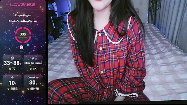 Snapshot of _Viviann_ chatting on December 23, 2024, 7:52 pm  Viviann  online show from December 23, 2024, 7:52 pm