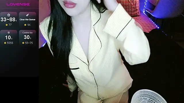 Snapshot of _Viviann_ chatting on October 16, 2025, 3:24 pm  Viviann  online show from October 16, 2025, 3:24 pm