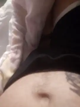 Snapshot of dredre1069 chatting on December 15, 2025, 1:54 am dredre1069 online show from December 15, 2025, 1:54 am