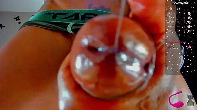 Snapshot of esteveen_ortegas_ chatting on January 25, 2025, 10:29 am esteveen ortegas online show from January 25, 2025, 10:29 am