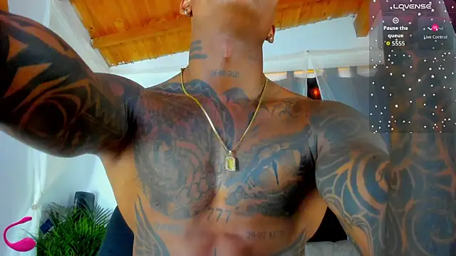 Snapshot of esteveen_ortegas_ chatting on September 25, 2025, 6:11 pm esteveen ortegas online show from September 25, 2025, 6:11 pm