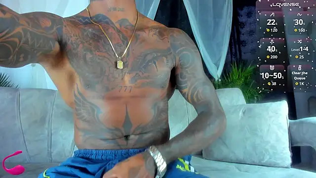 Snapshot of esteveen_ortegas_ chatting on October 8, 2025, 10:40 pm esteveen ortegas online show from October 8, 2025, 10:40 pm