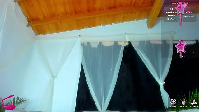 Snapshot of esteveen_ortegas_ chatting on December 3, 2025, 3:43 pm esteveen ortegas online show from December 3, 2025, 3:43 pm