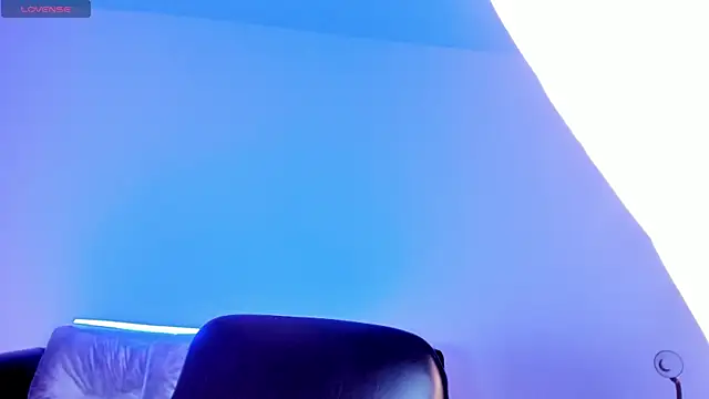 alicee smithh1 online show from October 22, 2025, 7:24 pm