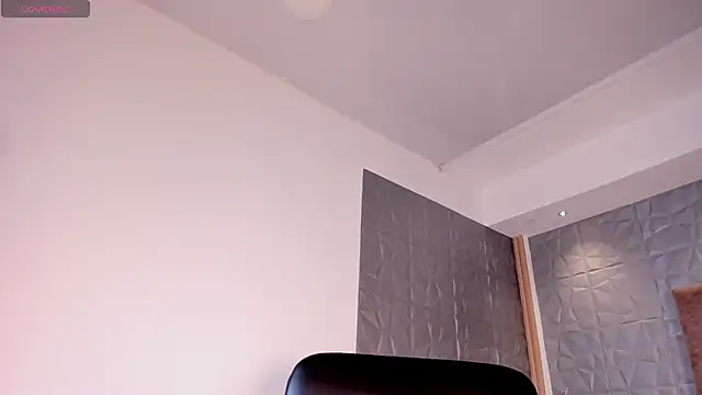 alicee smithh1 online show from November 7, 2025, 7:47 pm