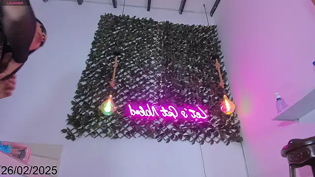 Snapshot of Brianna_Stars chatting on February 26, 2025, 8:33 pm Brianna Stars online show from February 26, 2025, 8:33 pm