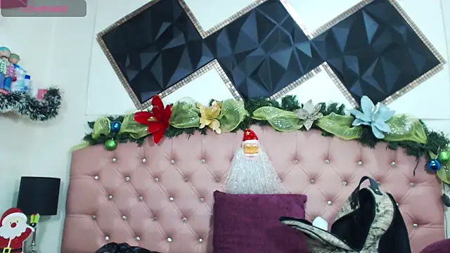 andrea safeira doll online show from January 3, 2025, 8:01 pm