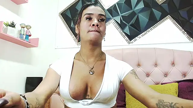andrea safeira doll online show from April 10, 2026, 9:41 pm