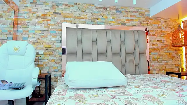 karla dunn online show from March 4, 2025, 7:54 pm