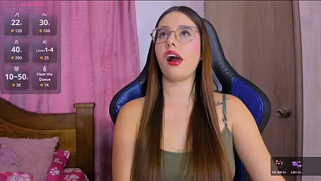 ParisShayk online show from November 14, 2025, 6:17 pm