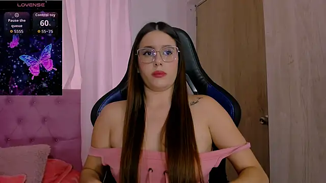 Snapshot of ParisShayk chatting on February 5, 2026, 6:12 pm ParisShayk online show from February 5, 2026, 6:12 pm