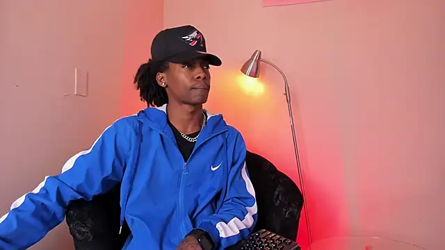 Snapshot of BRYXXXON1 chatting on February 25, 2025, 1:50 pm BRYXXXON1 online show from February 25, 2025, 1:50 pm