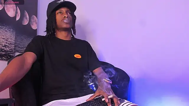 Snapshot of BRYXXXON1 chatting on September 25, 2025, 3:38 pm BRYXXXON1 online show from September 25, 2025, 3:38 pm