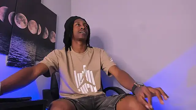 Snapshot of BRYXXXON1 chatting on October 4, 2025, 4:05 pm BRYXXXON1 online show from October 4, 2025, 4:05 pm