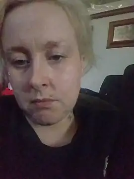 Snapshot of mollymay69 chatting on October 27, 2025, 10:03 pm mollymay69 online show from October 27, 2025, 10:03 pm