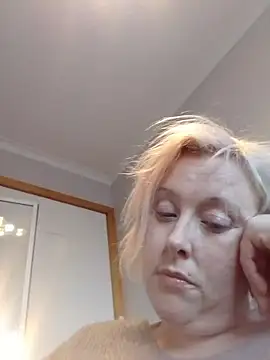 Snapshot of mollymay69 chatting on November 18, 2025, 6:29 am mollymay69 online show from November 18, 2025, 6:29 am