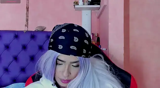 Cloeandtyfanny online show from January 4, 2025, 3:50 am