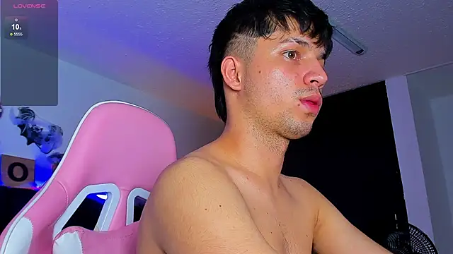 Issac james  online show from October 28, 2025, 8:18 am