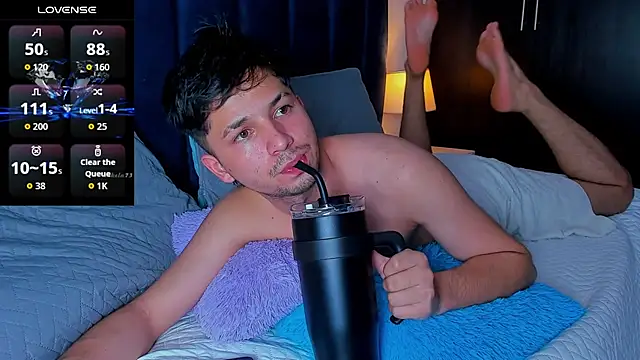 Issac james  online show from December 1, 2025, 3:33 am