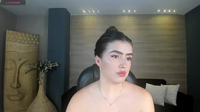 Snapshot of PaulinaSantos_ chatting on June 25, 2026, 6:56 pm PaulinaSantos online show from June 25, 2026, 6:56 pm