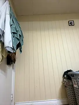 Wantsomemore2 online show from November 13, 2025, 1:15 am