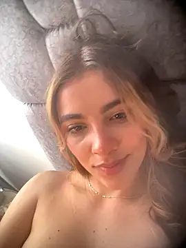 Snapshot of xia_foxxy chatting on September 21, 2025, 7:48 pm xia foxxy online show from September 21, 2025, 7:48 pm