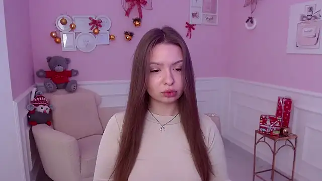 Snapshot of LucySkilar chatting on December 31, 2024, 5:33 am LucySkilar online show from December 31, 2024, 5:33 am