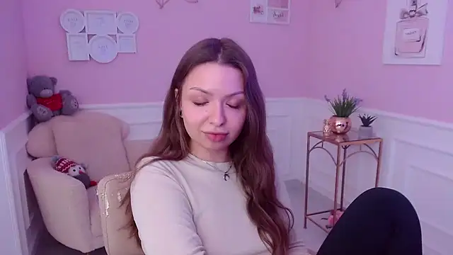 Snapshot of LucySkilar chatting on January 26, 2025, 12:43 pm LucySkilar online show from January 26, 2025, 12:43 pm