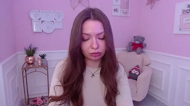 Snapshot of LucySkilar chatting on February 2, 2025, 9:08 am LucySkilar online show from February 2, 2025, 9:08 am