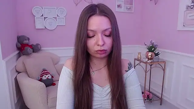 Snapshot of LucySkilar chatting on February 20, 2025, 11:53 am LucySkilar online show from February 20, 2025, 11:53 am