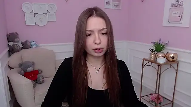 Snapshot of LucySkilar chatting on November 13, 2025, 10:36 am LucySkilar online show from November 13, 2025, 10:36 am