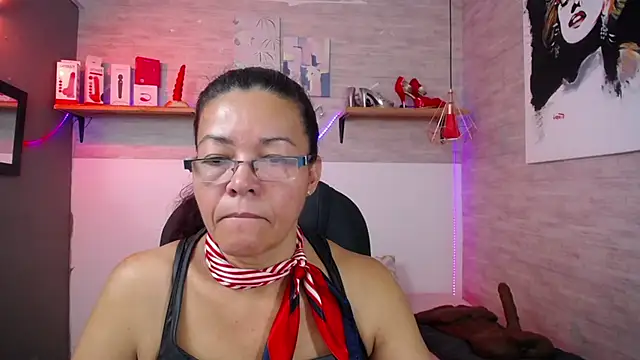 MaturePure online show from November 17, 2025, 5:19 pm