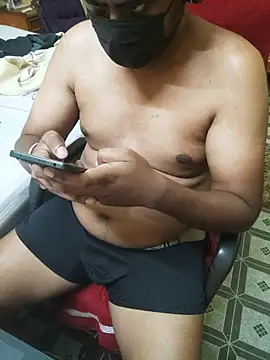 Brown Munda047 online show from July 16, 2026, 9:54 pm