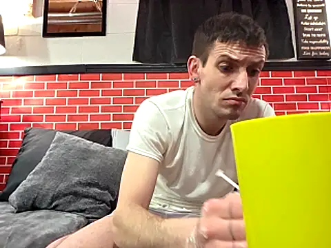 Snapshot of Rickeyslatter chatting on February 15, 2026, 7:16 am Rickeyslatter online show from February 15, 2026, 7:16 am