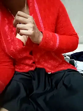 Sexy rosyyyy online show from February 13, 2025, 4:50 pm