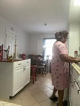 ebonyred online show from February 14, 2026, 2:36 pm