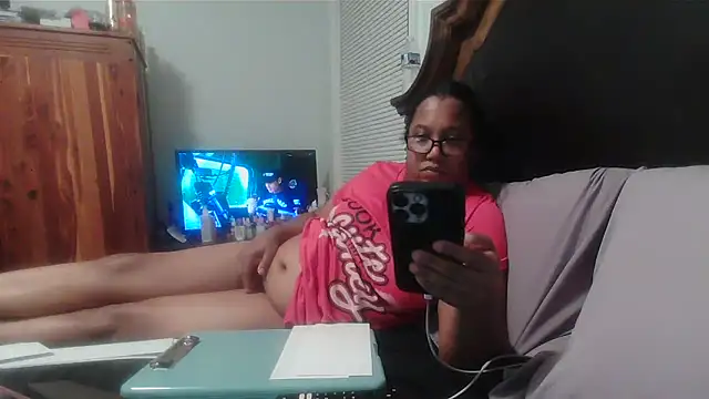 ebonyred online show from March 13, 2026, 12:50 am