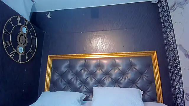 AgarEvans online show from November 2, 2025, 5:43 am