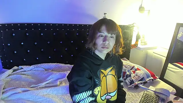 Snapshot of hey_noraly chatting on November 2, 2025, 4:48 am hey noraly online show from November 2, 2025, 4:48 am