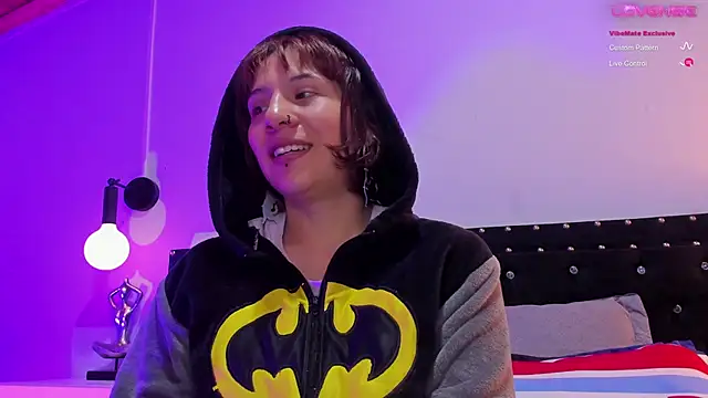 Snapshot of hey_noraly chatting on November 14, 2025, 4:11 am hey noraly online show from November 14, 2025, 4:11 am