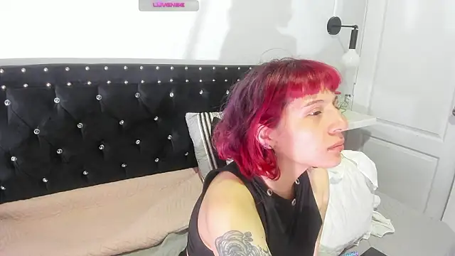 hey noraly online show from February 6, 2026, 4:06 am