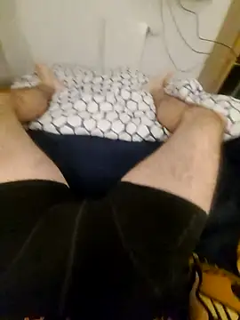 doudoucharlyc4 online show from November 4, 2025, 9:58 pm