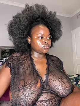 Snapshot of Honeycoco0211 chatting on December 1, 2025, 1:10 am Honeycoco0211 online show from December 1, 2025, 1:10 am