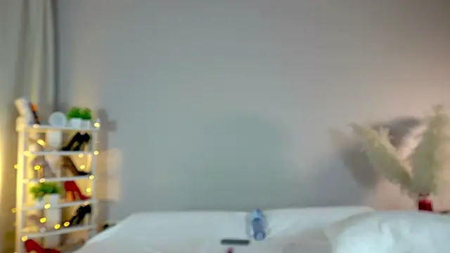 Snapshot of AngryTomato chatting on January 1, 2025, 2:31 pm AngryTomato online show from January 1, 2025, 2:31 pm