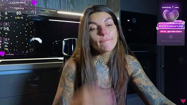 tattooedBabyy online show from January 13, 2025, 4:51 pm