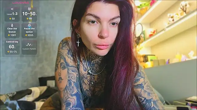 Snapshot of tattooedBabyy chatting on April 20, 2026, 6:27 am tattooedBabyy online show from April 20, 2026, 6:27 am