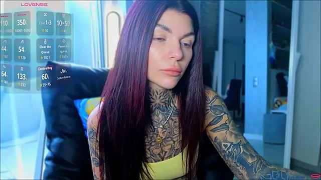 Snapshot of tattooedBabyy chatting on May 4, 2026, 10:22 am tattooedBabyy online show from May 4, 2026, 10:22 am