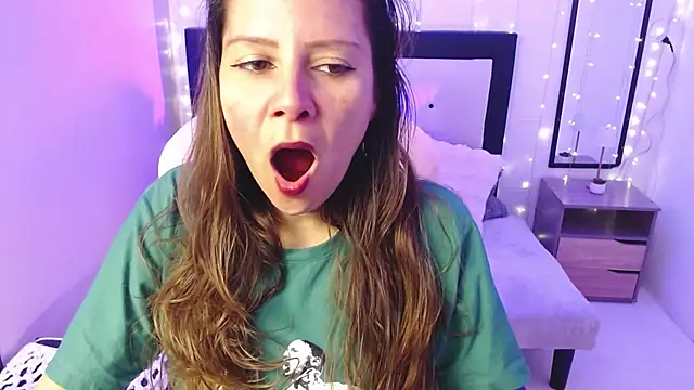 camila delarosa online show from July 17, 2026, 5:51 pm